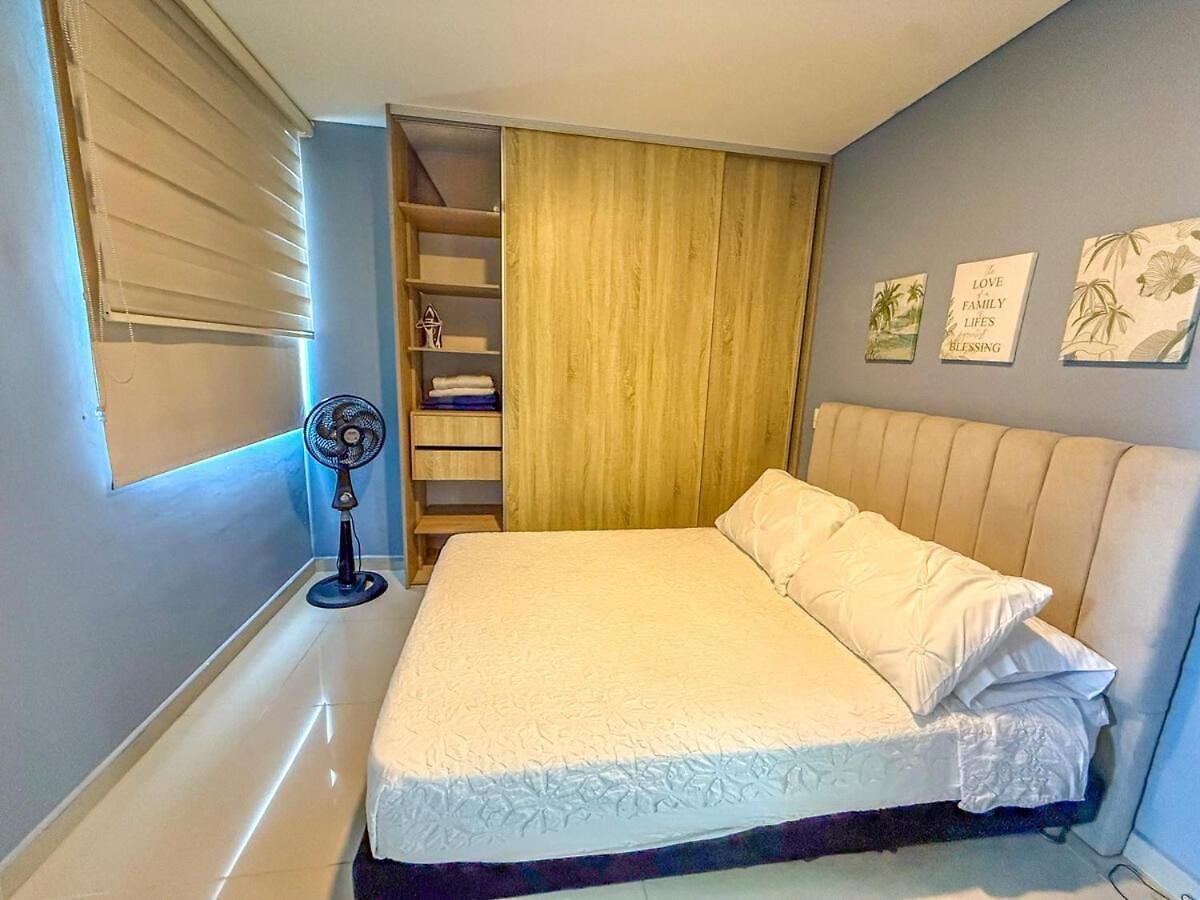 Near Downtown And The In Marbella Apartamento