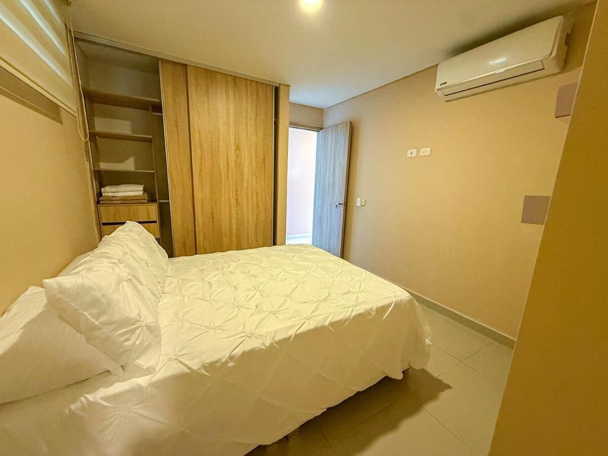 Near Downtown And The In Marbella Apartamento Cartagena