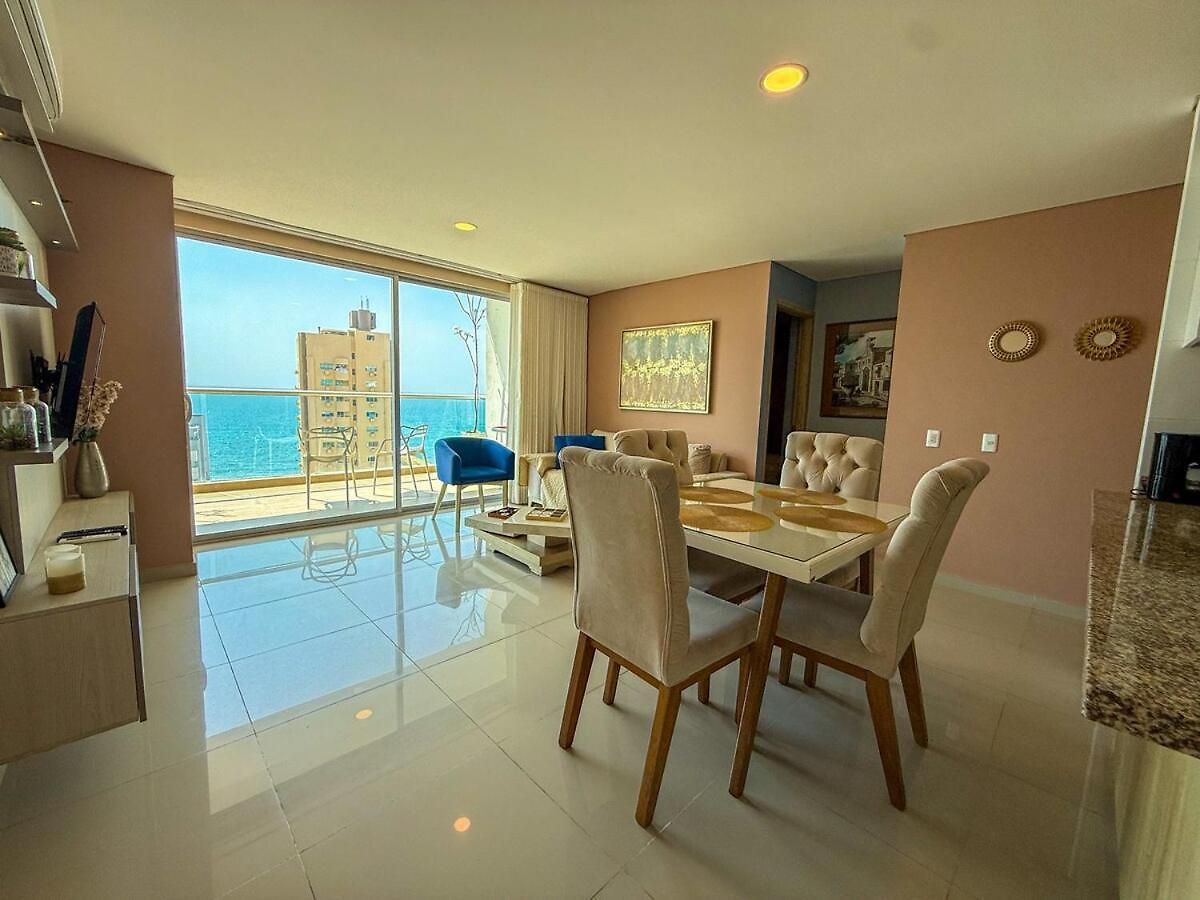 Near Downtown And The In Marbella Cartagena