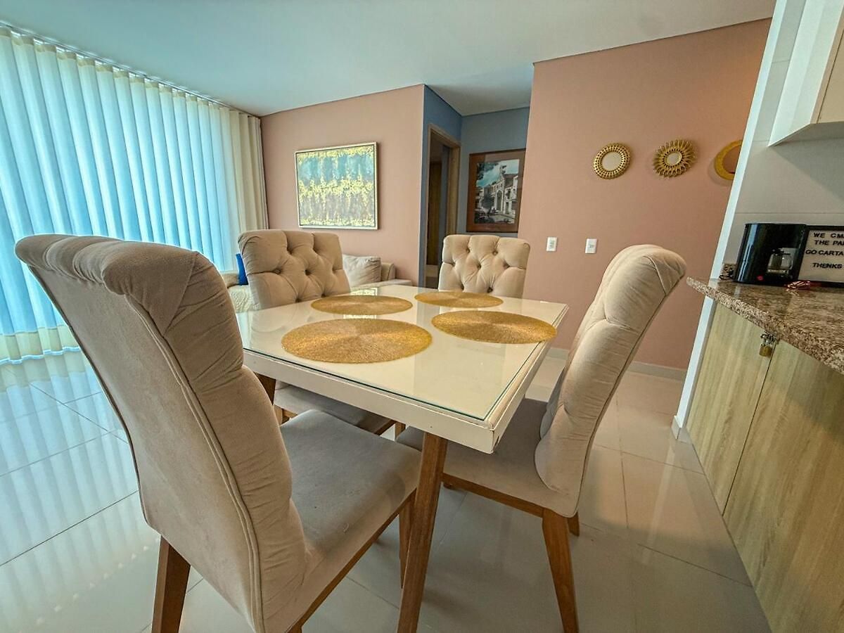 Near Downtown And The In Marbella Apartamento *