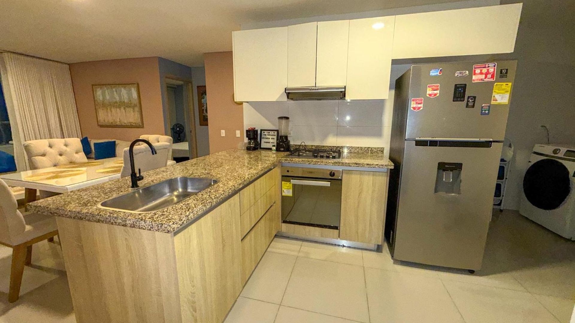 Near Downtown And The In Marbella Apartamento *