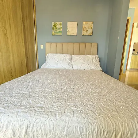 Near Downtown And The In Marbella Apartamento Cartagena