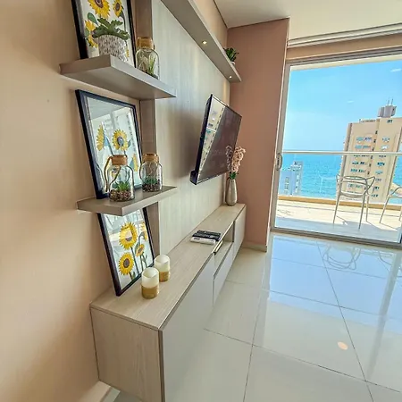 Near Downtown And The In Marbella Apartamento Cartagena