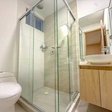 Near Downtown And The In Marbella Apartamento *