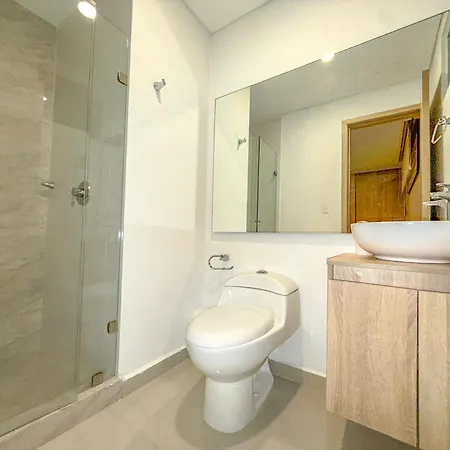 Near Downtown And The In Marbella Apartamento